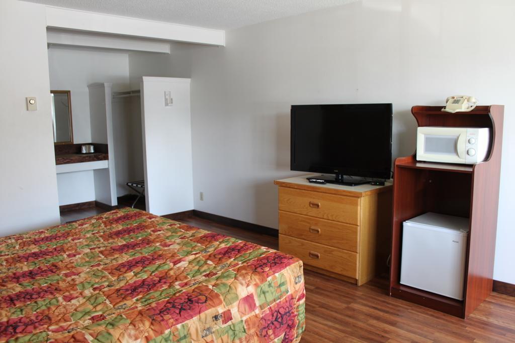 Motel 101 Gold Beach Buitenkant foto