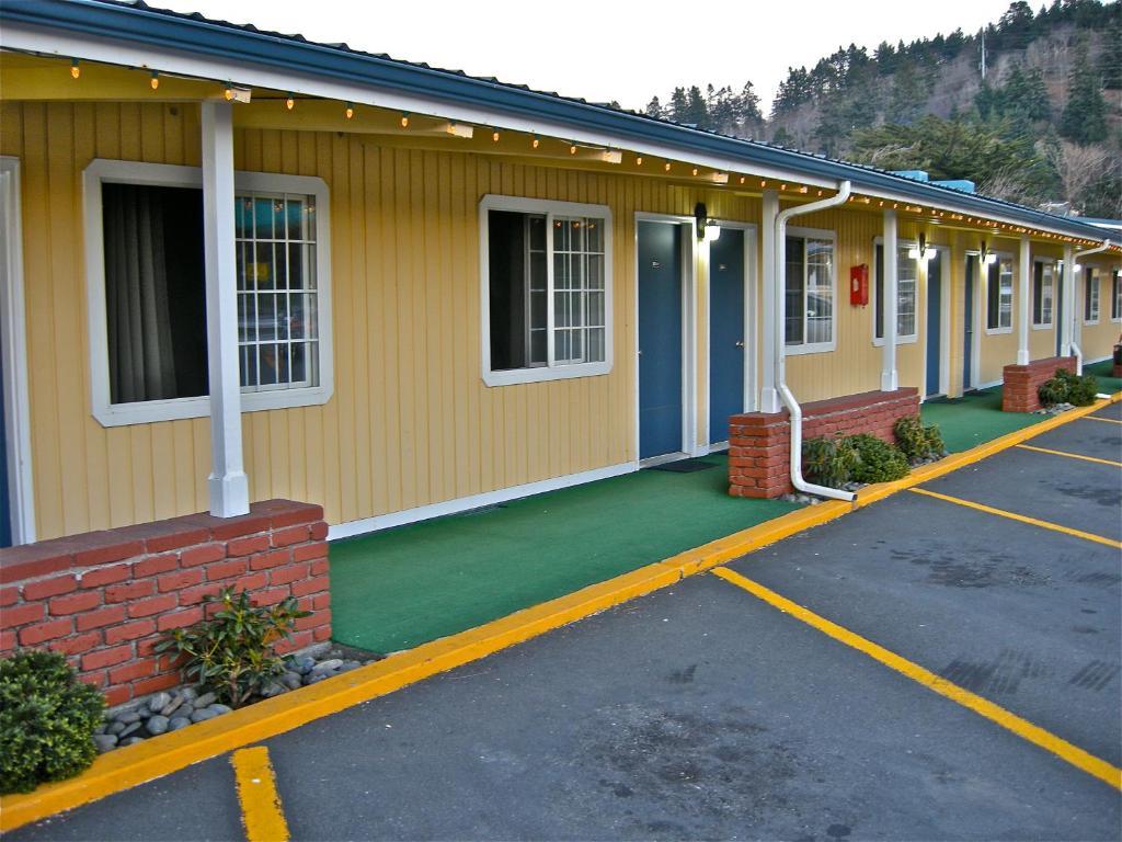 Motel 101 Gold Beach Buitenkant foto