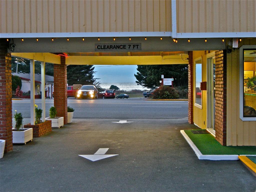 Motel 101 Gold Beach Buitenkant foto